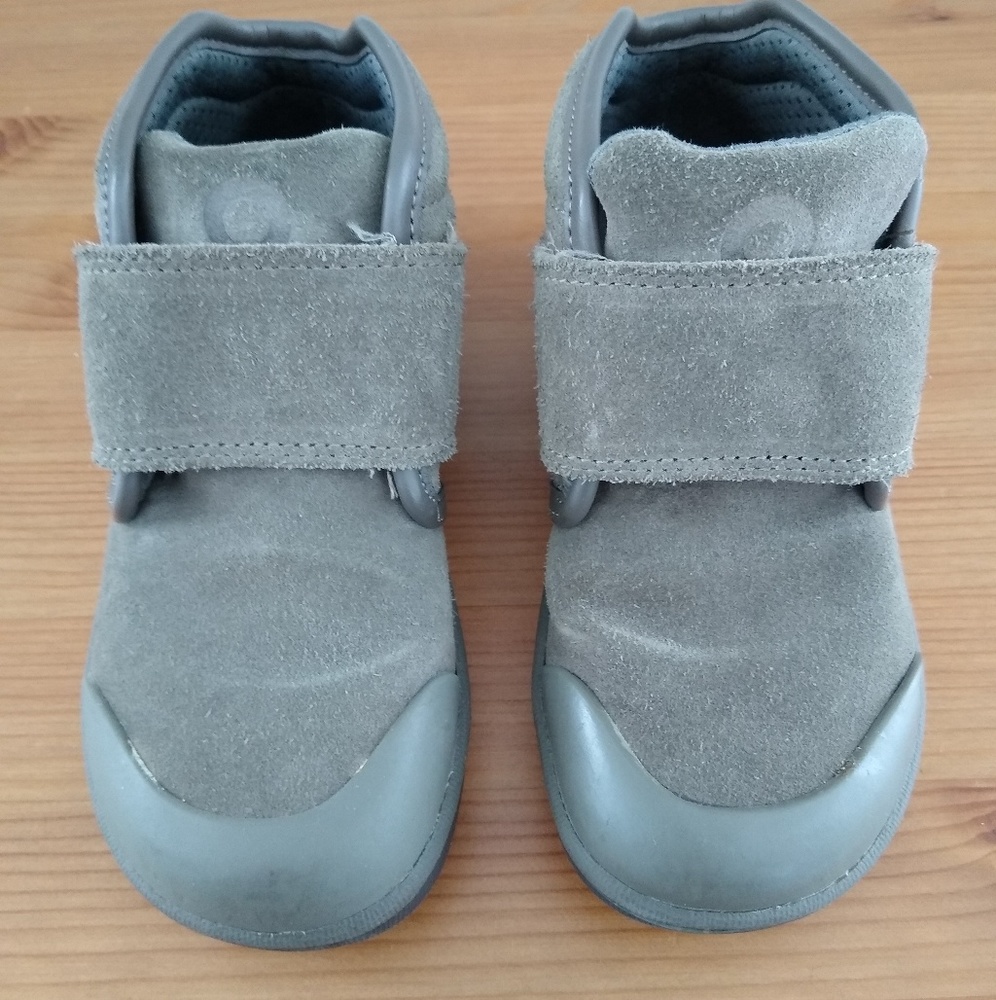 Bogs shoes for boy size 11, like new